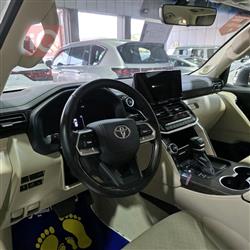 تويوتا لاندكروزر